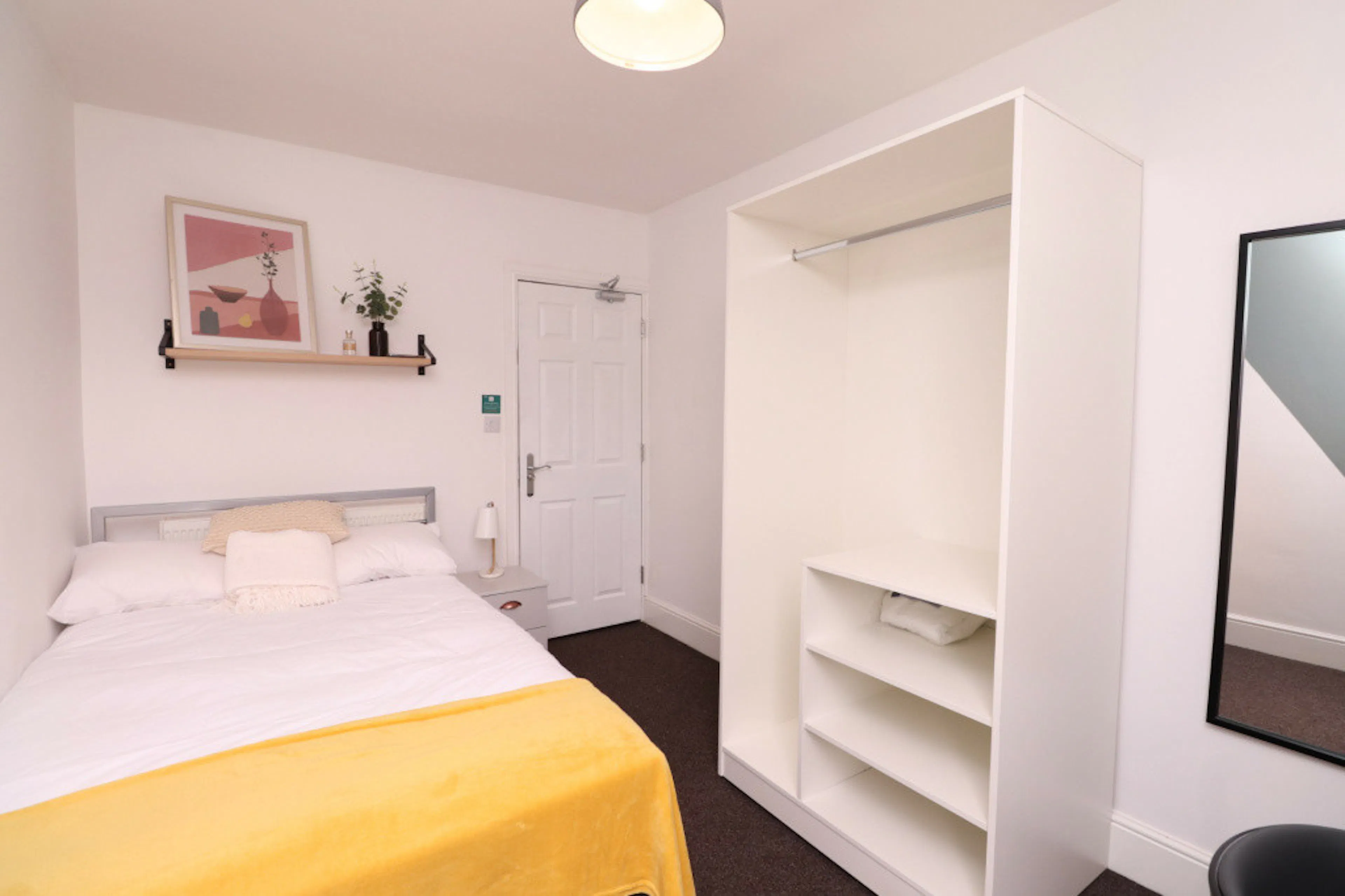 4 Bed Apartment ROOM 3