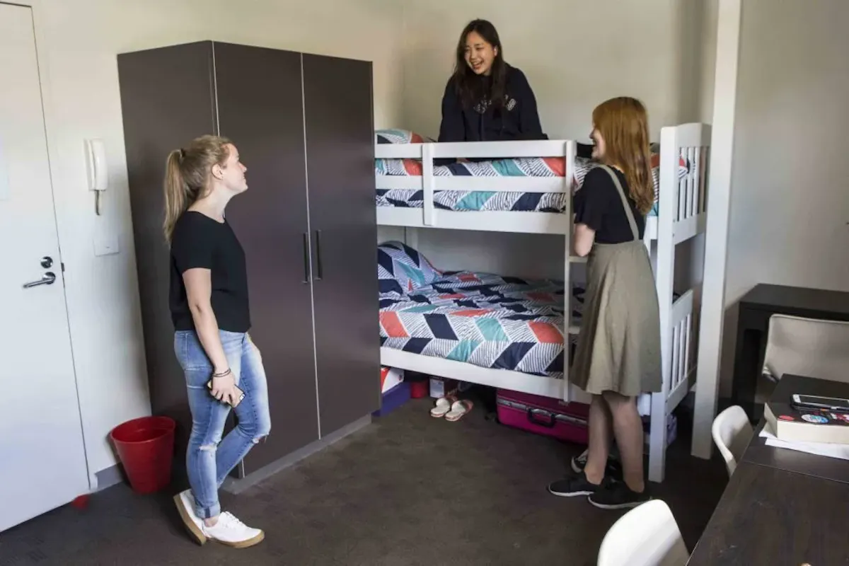 4 Beds dorm with En-suite (Female/Male) ROOM