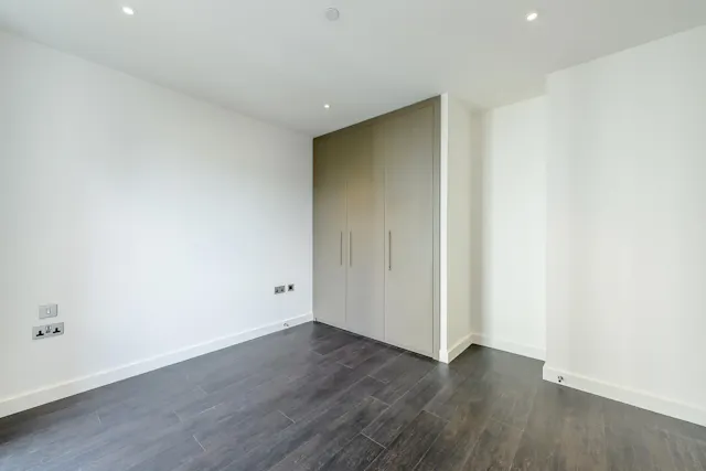 1 Bedroom Apartment room image 8