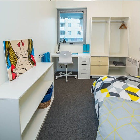 student-village-melbourne-melbourne-4 Bedroom Apartment