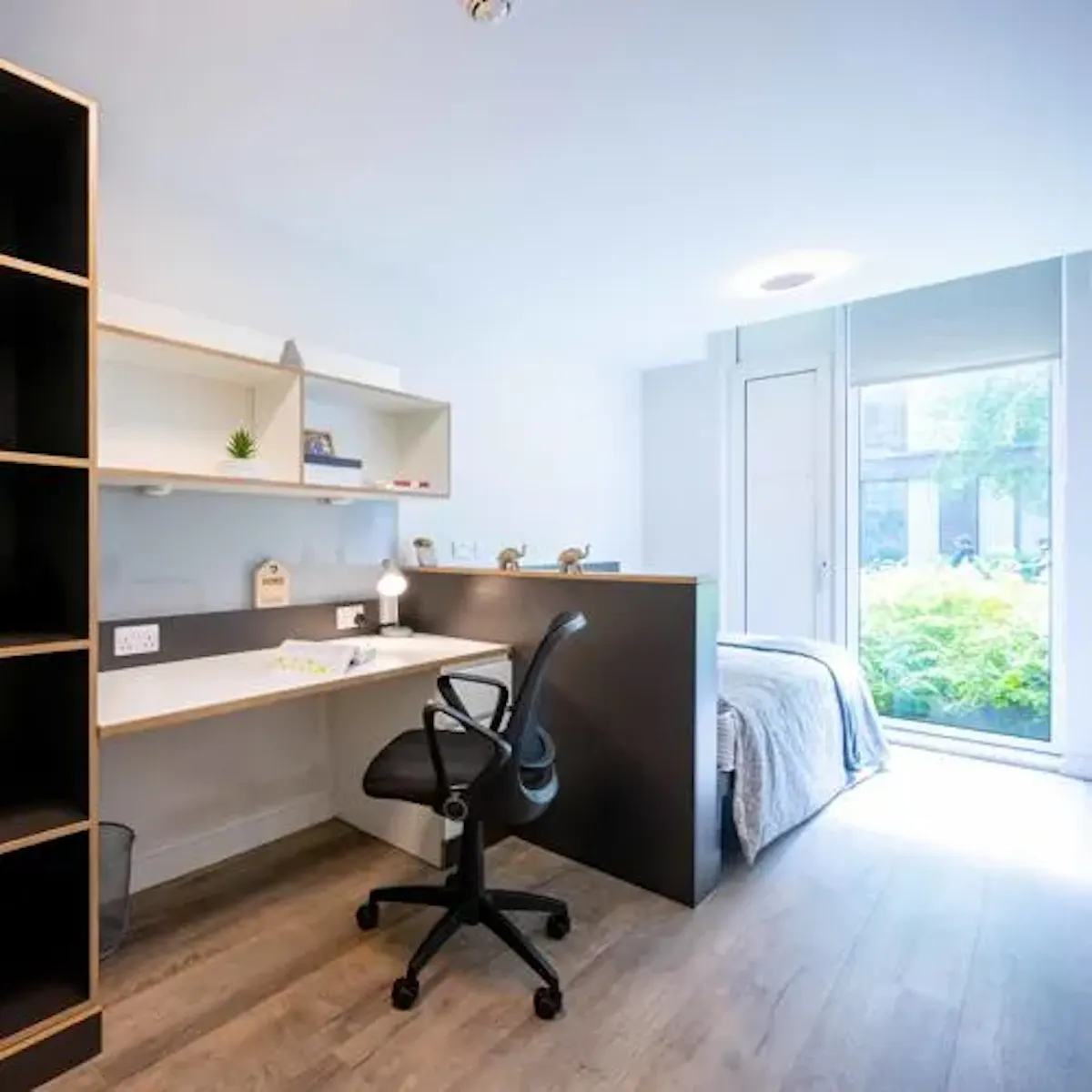 4 Bed Shared ROOM