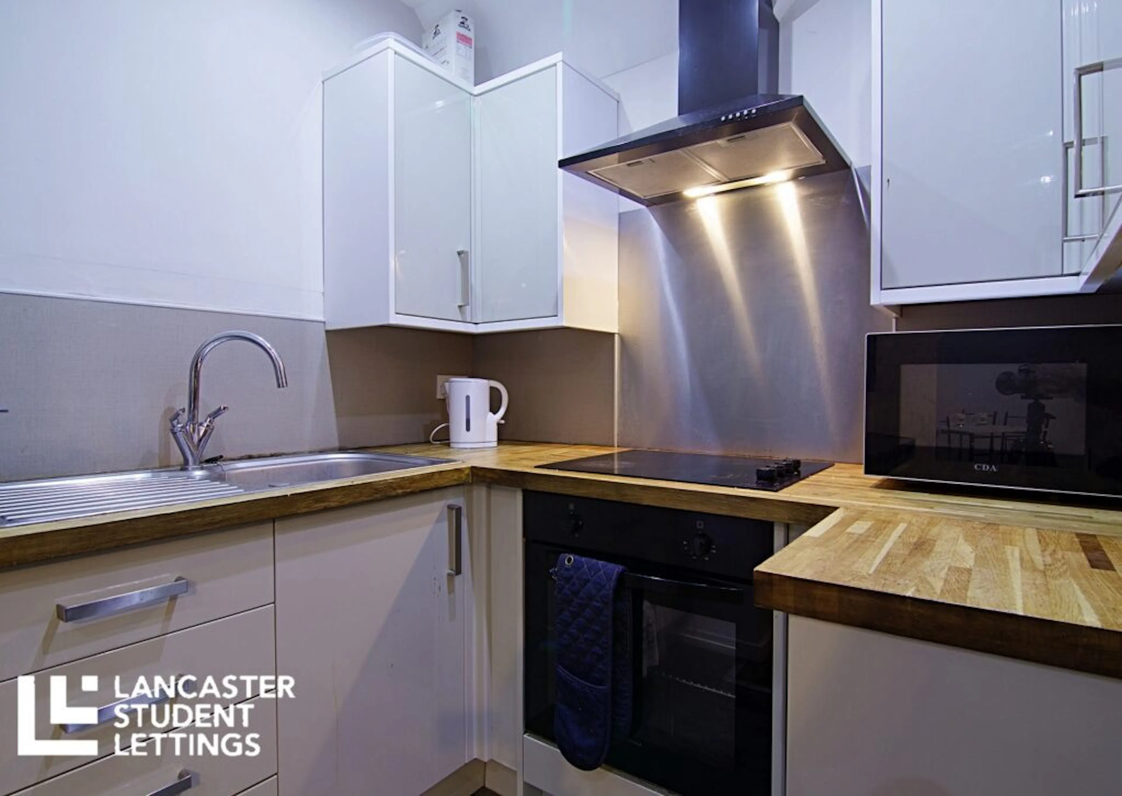 4 Bedroom Apartment KITCHEN 3