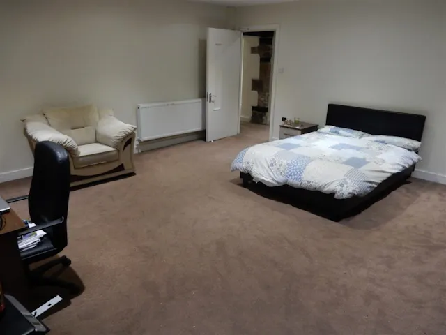 4 Bedroom Apartment room image 2