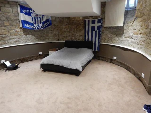 4 Bedroom Apartment room image 1