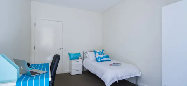 4 Bedroom Apartment room image 1