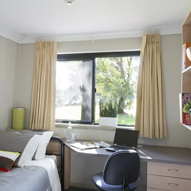 4 Bedroom Villa room image 1
