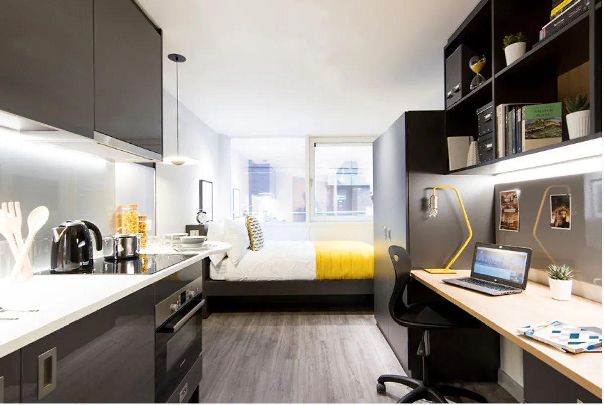 ROOM ROOM