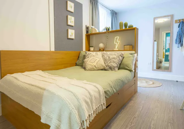 Gold En Suite room image 1