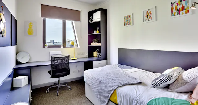 5 Bedroom Apartment room image 1