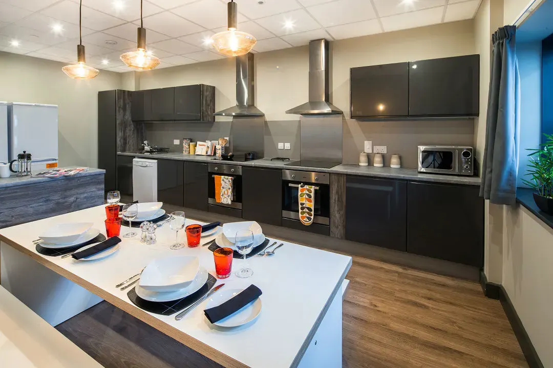 5 Bed Cluster En-suite KITCHEN 1