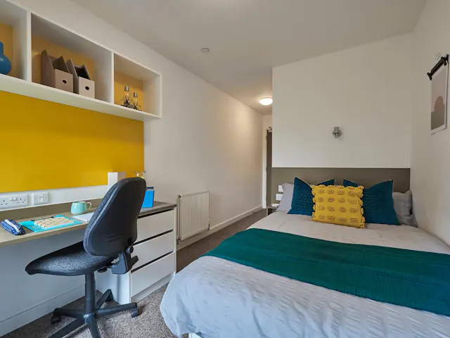 5 Bed En-Suite (Ground Floor) room image 1