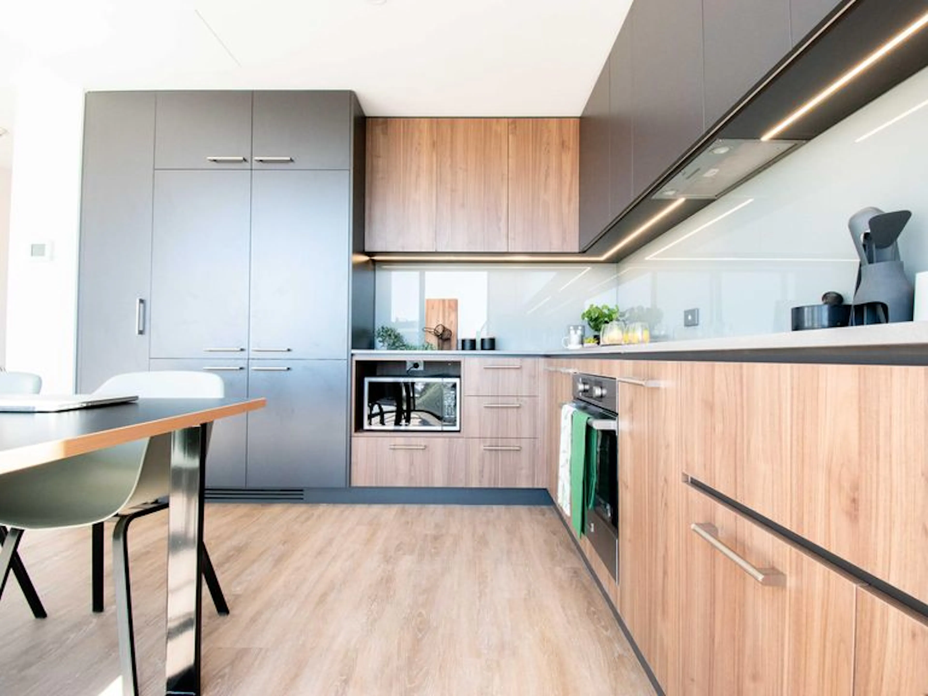 5 Bed Ensuite Apartment KITCHEN 3