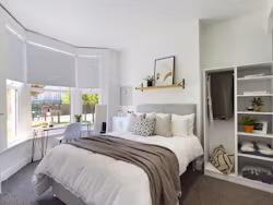 hall-lane-liverpool-5 Bedroom Apartment