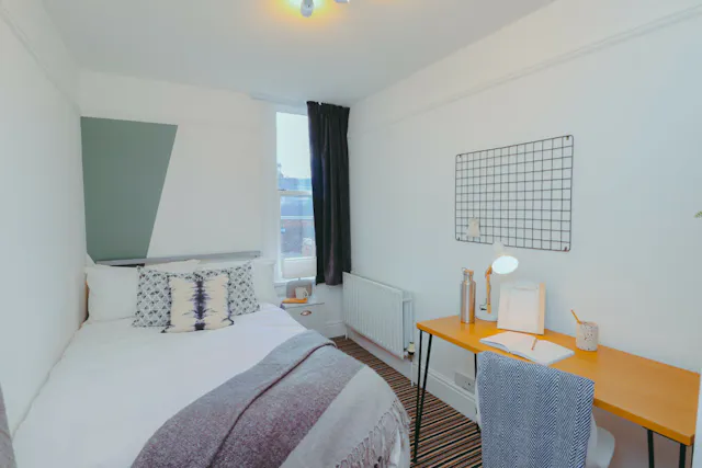 5 Bed Apartment room image 2