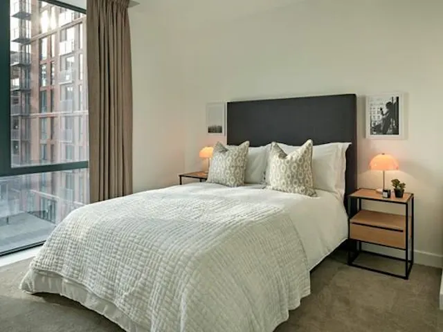1 Bedroom Apartment room image 1