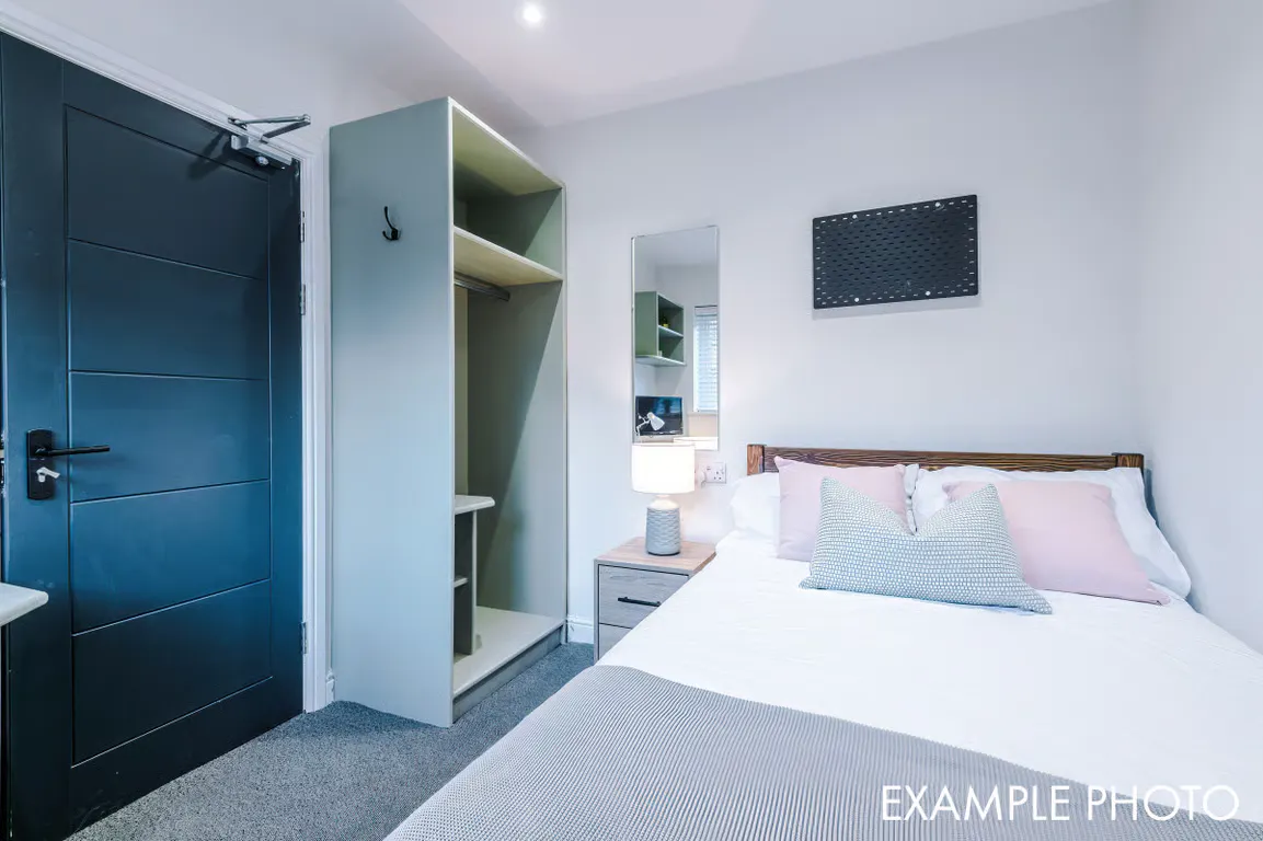 5 Bedroom Apartment ROOM