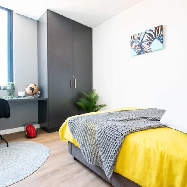 6 Bed Apartment High Floors room image 1