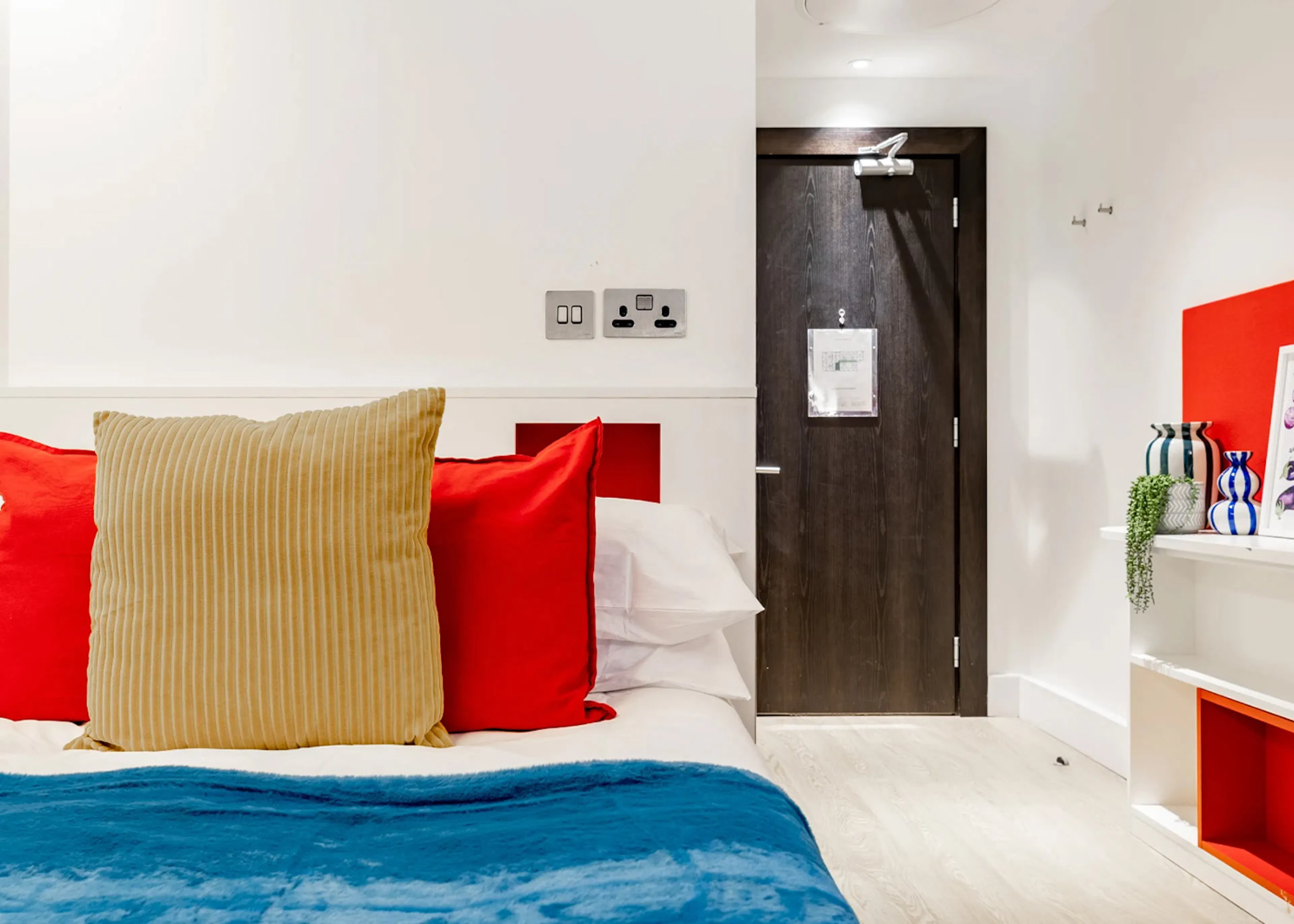 Premium Ensuite Lower Level ROOM 4