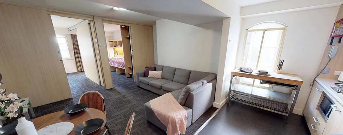 5 Bedroom Apartment ROOM