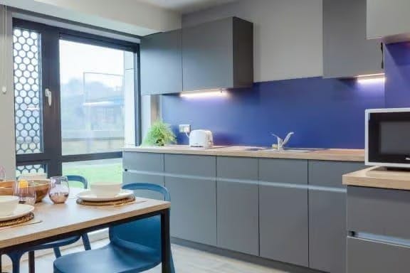 5 Bed Standard En-suite