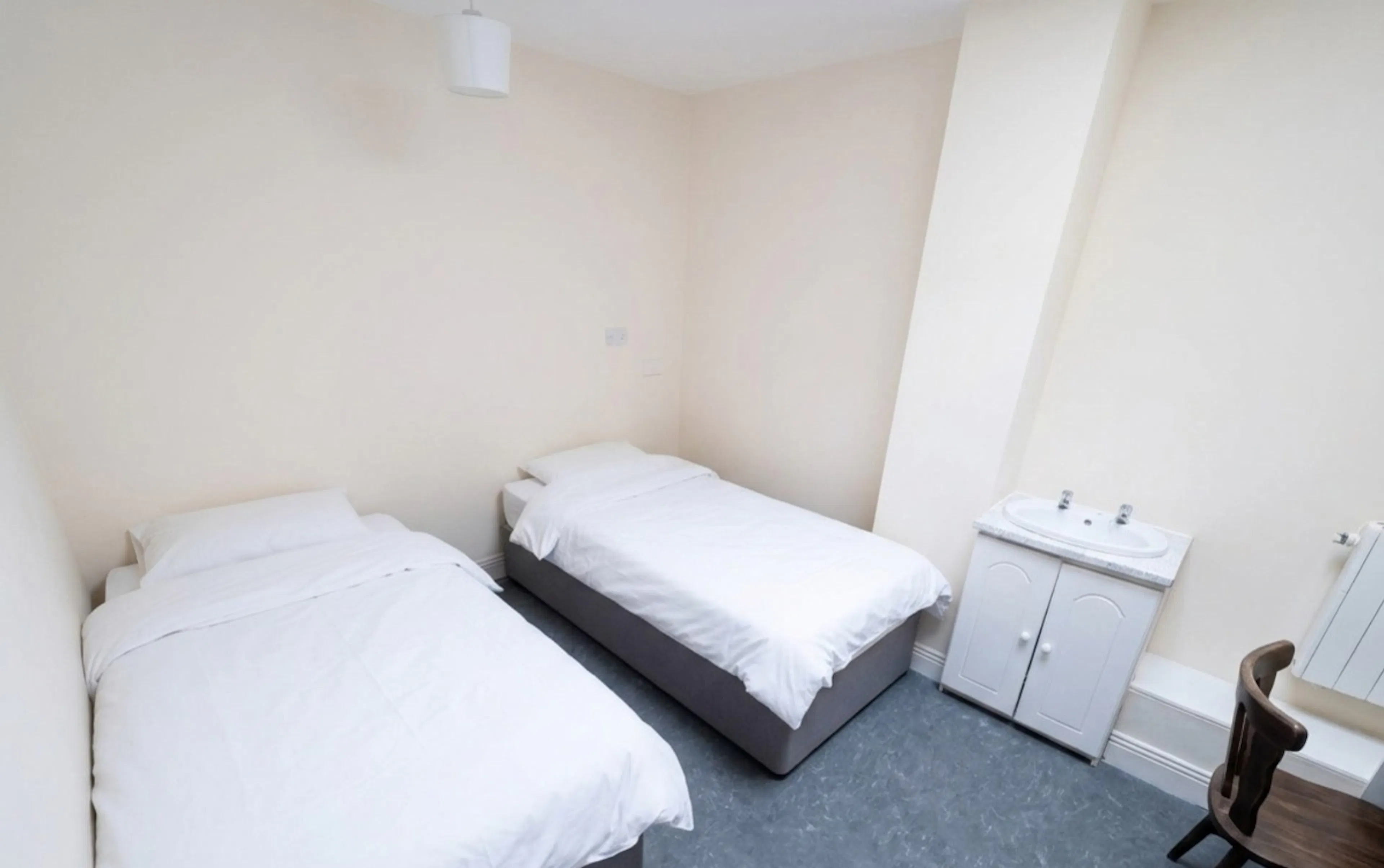 ROOM ROOM 1