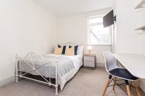 35-kincraig-street-cardiff-ROOM