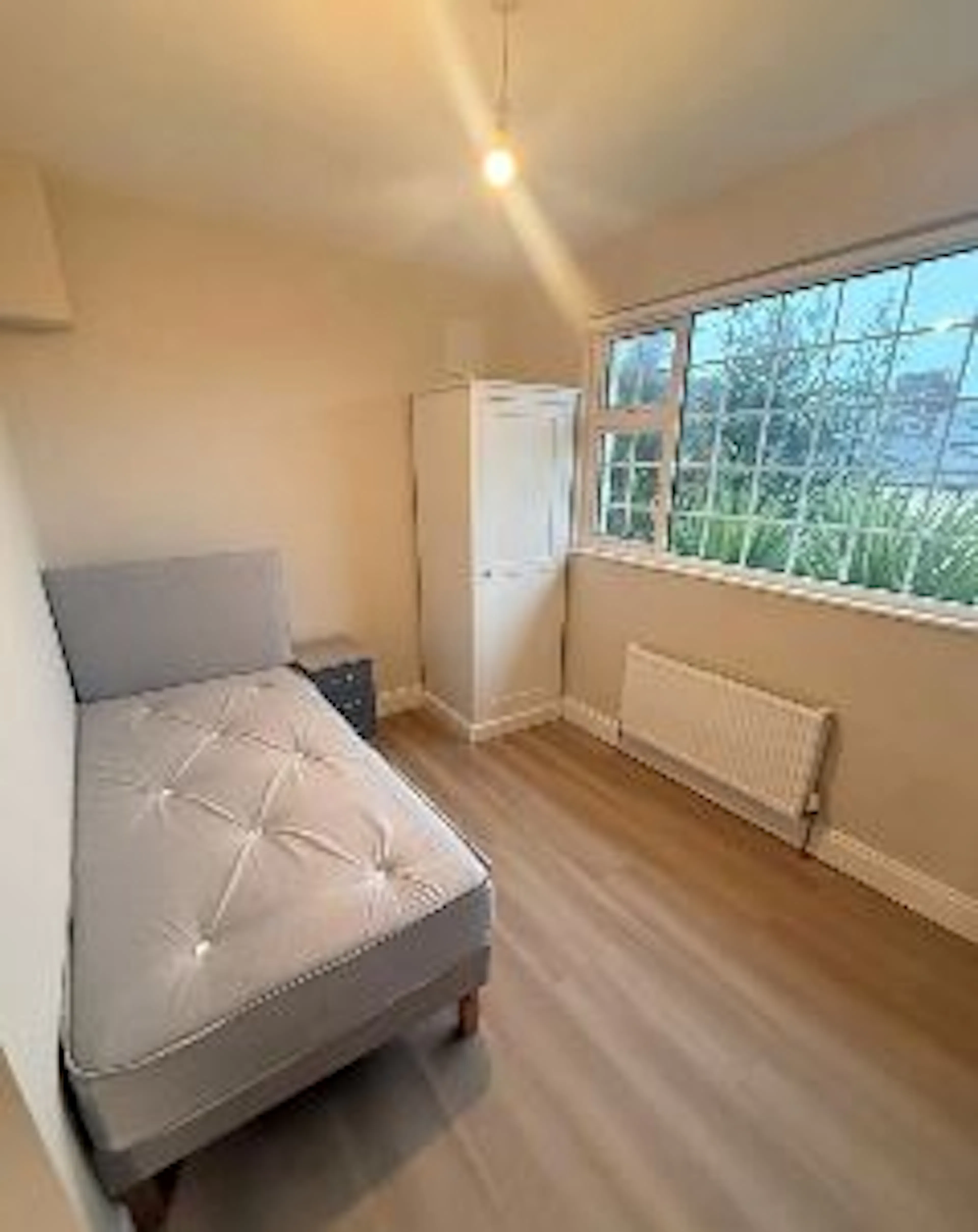 ROOM ROOM 4