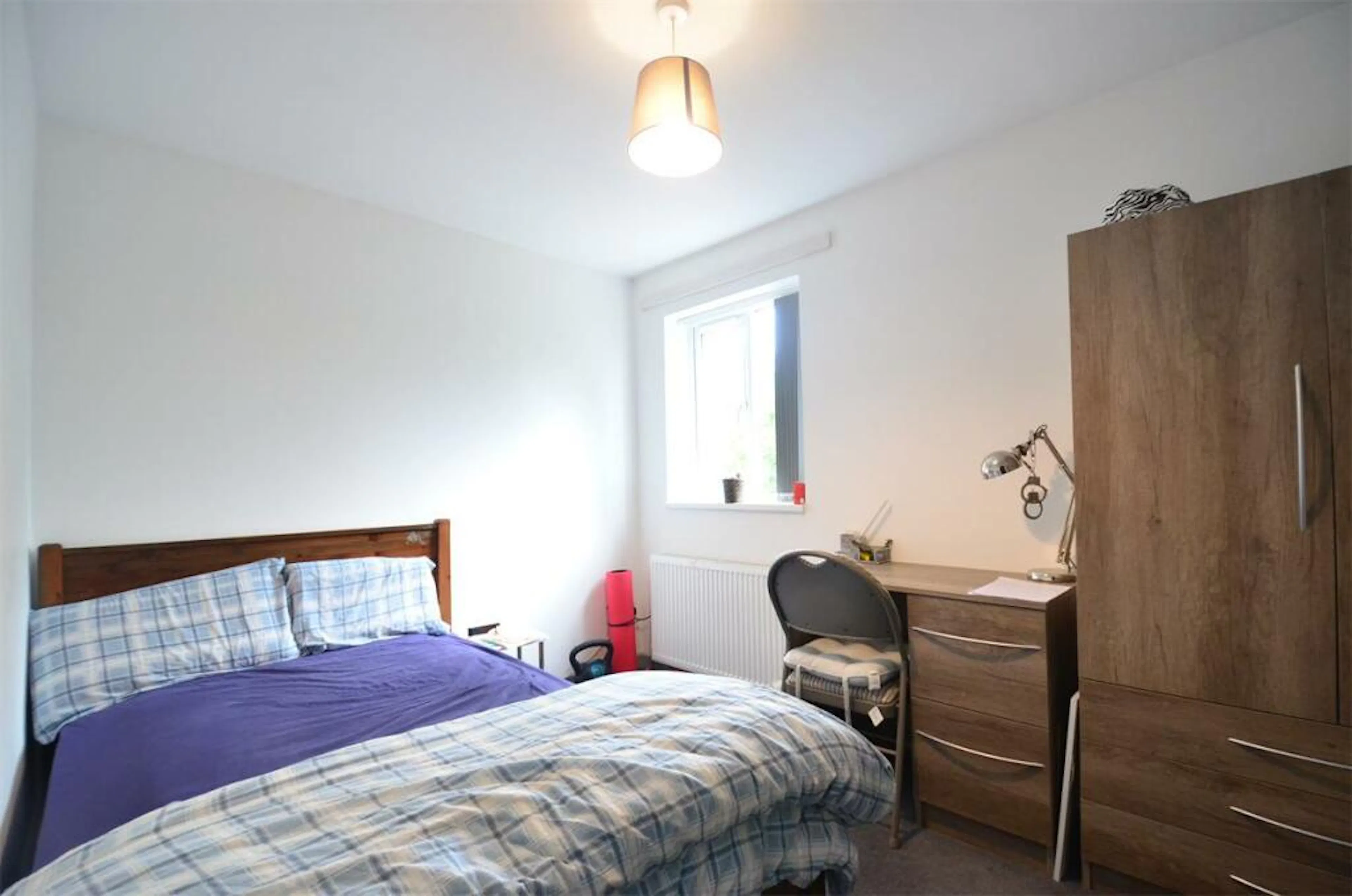 5 Bedroom Apartment ROOM 3