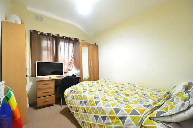4 Bed Apartment room image 1