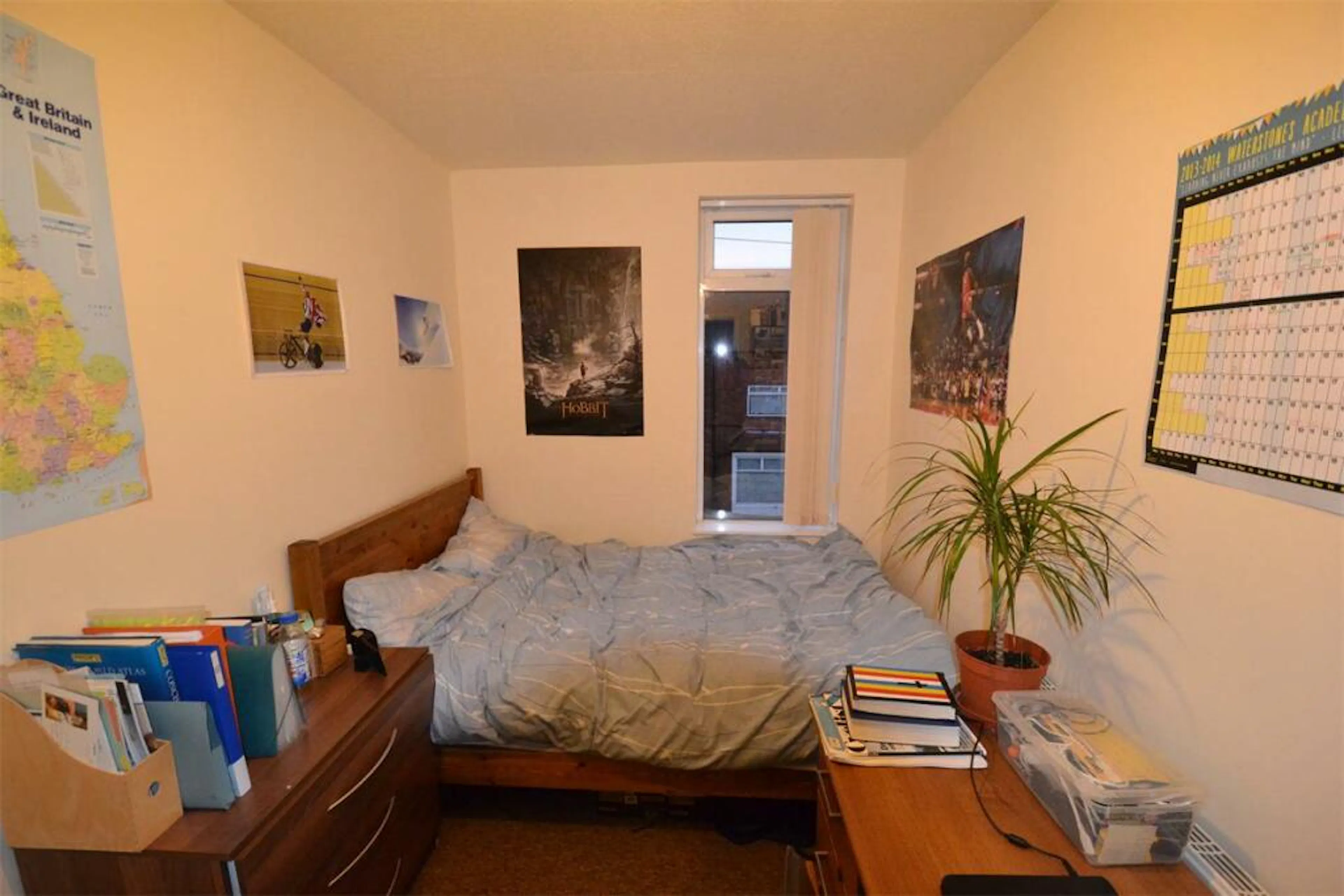 5 Bedroom Apartment ROOM 3