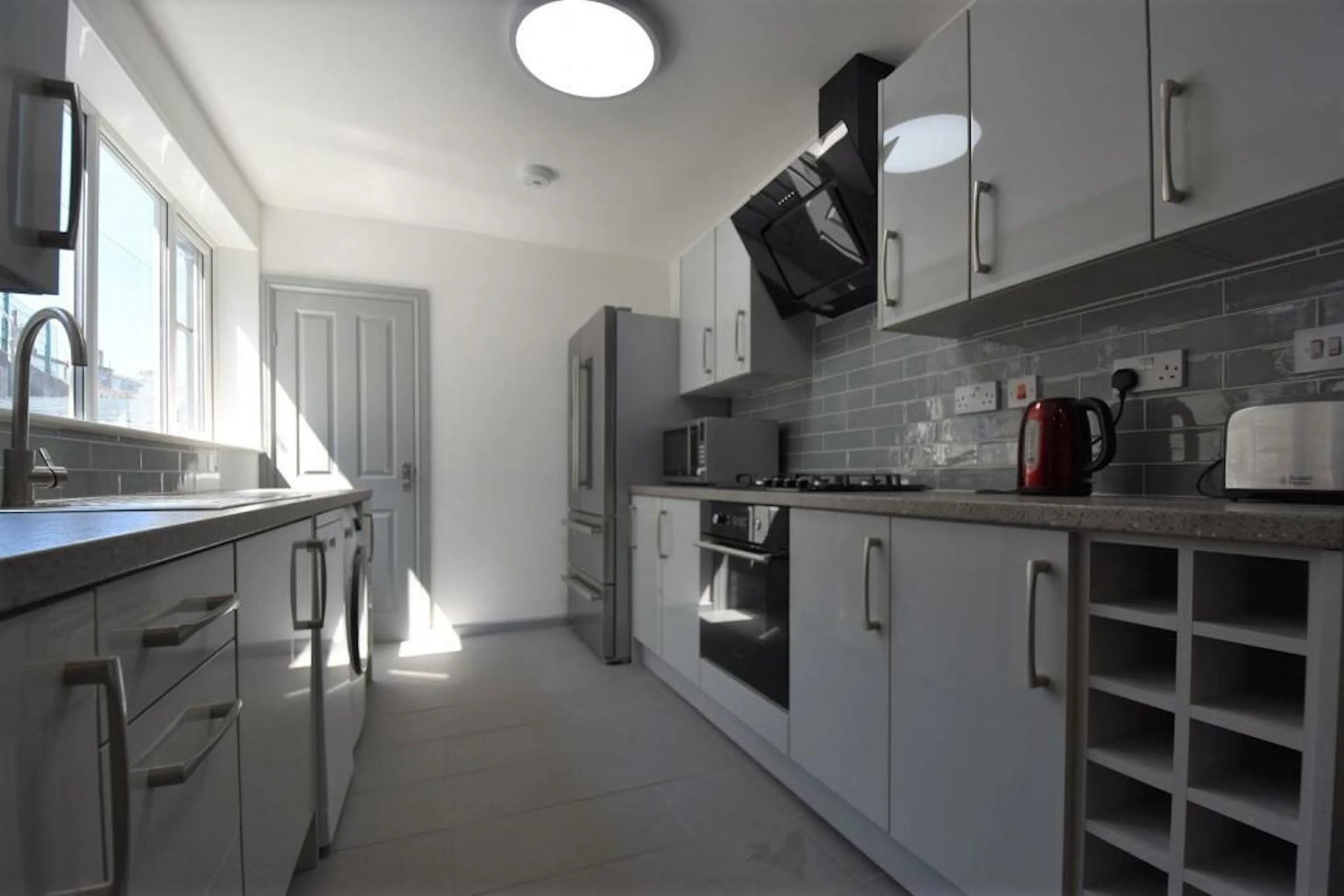 5 Bedroom Apartment KITCHEN 4