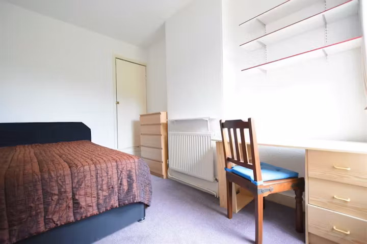 96-hubert-road-selly-oak-birmingham-ROOM-1