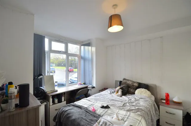 7 Bedroom Apartment room image 2