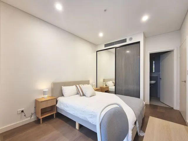 Three Bedroom Apartment room image 1