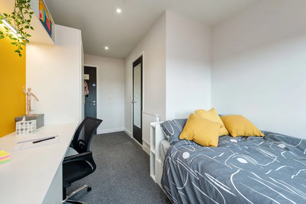 6 Bed Classic En-Suite ROOM 3