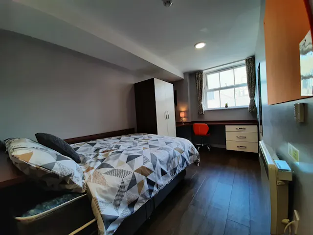 6 Bed Cluster En-suite Plus room image 1