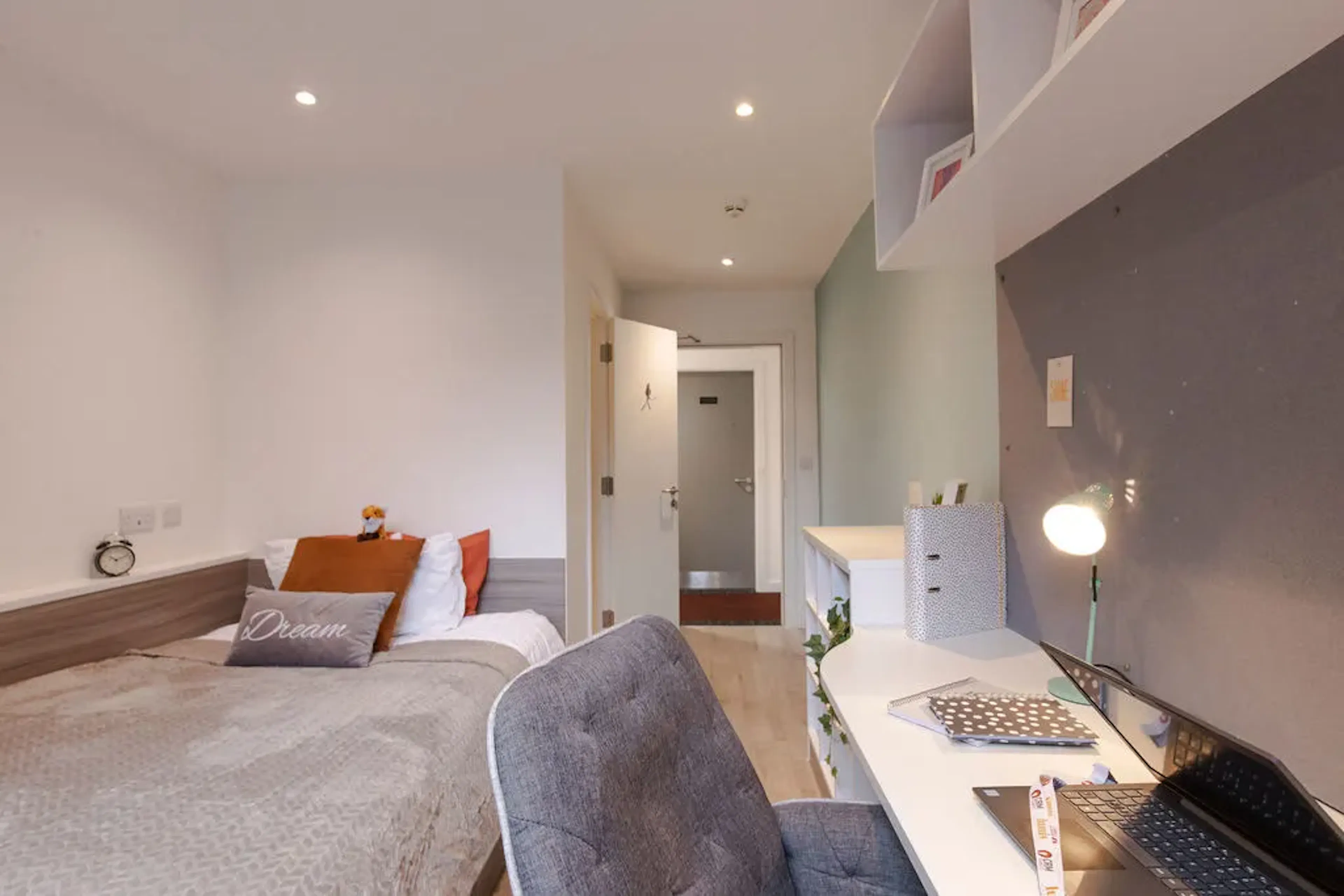 6 Bed Cluster En-suite ROOM 4