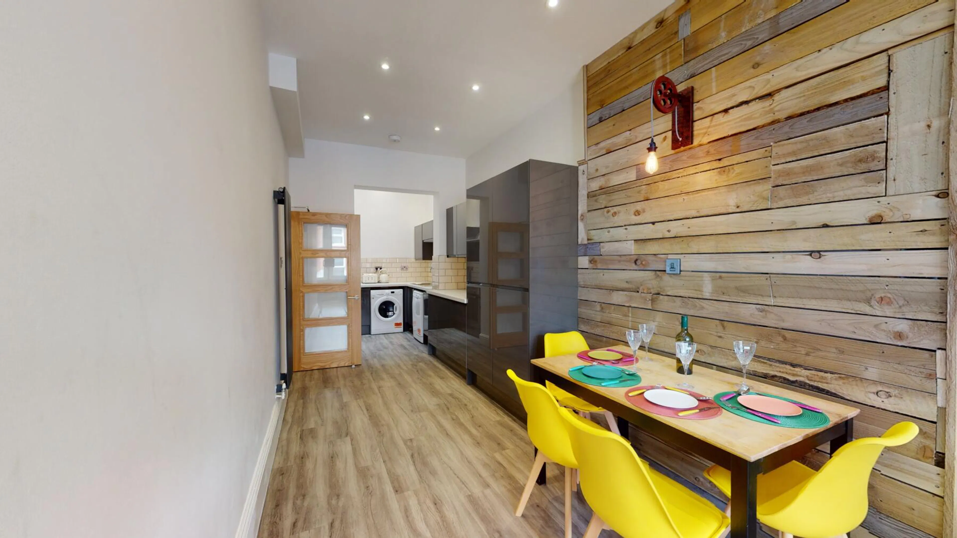 6 Bedroom Apartment KITCHEN 3