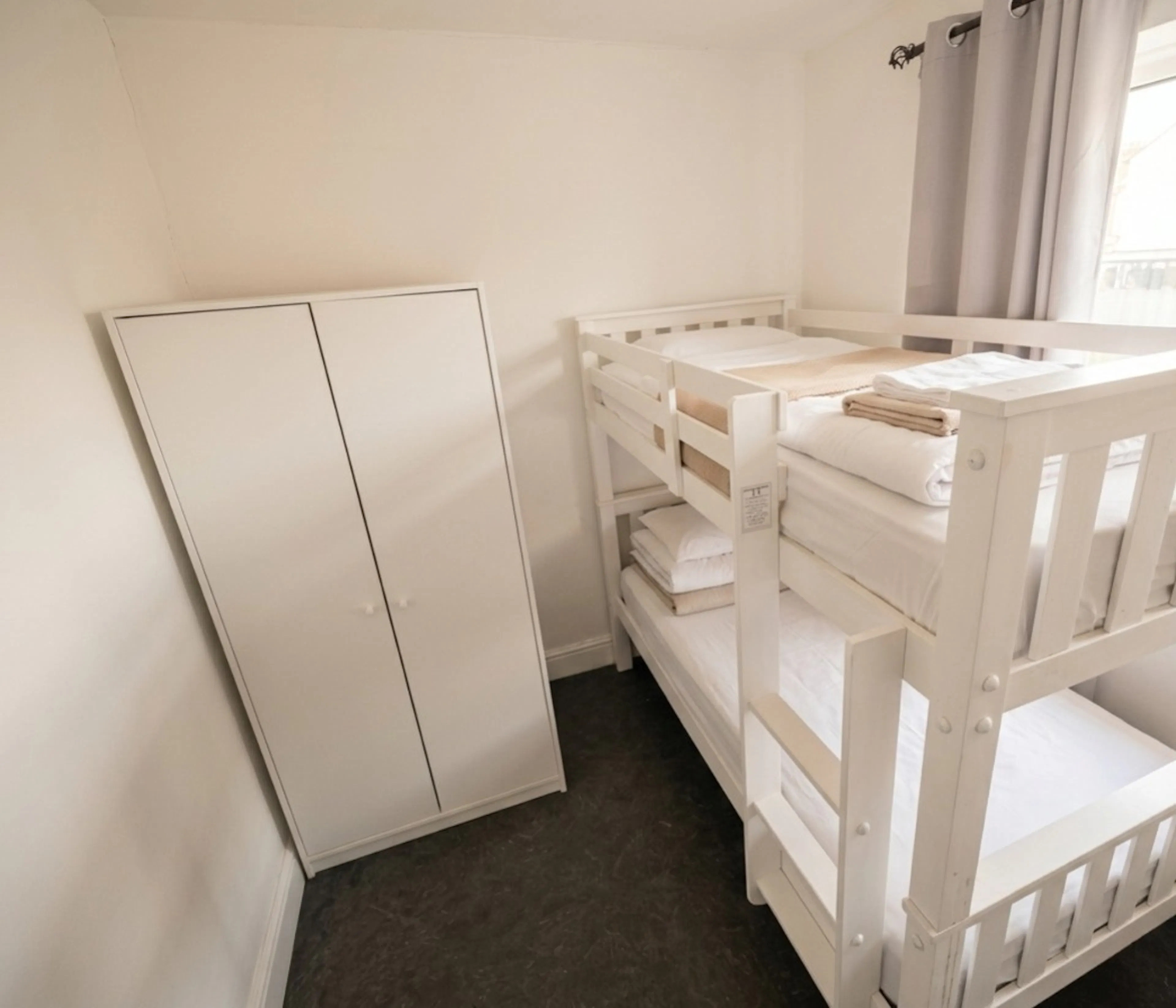 ROOM ROOM 2