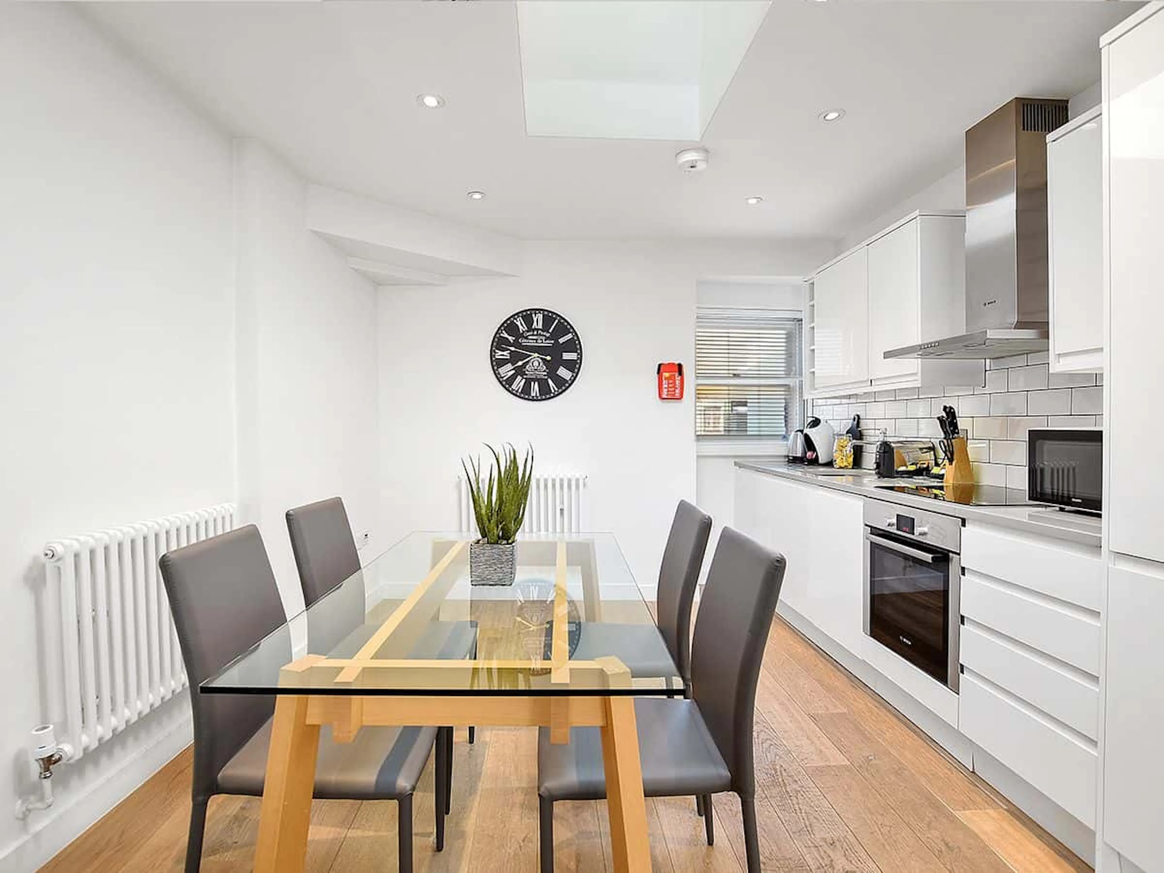 One room in 2 bedroom apartment KITCHEN 3
