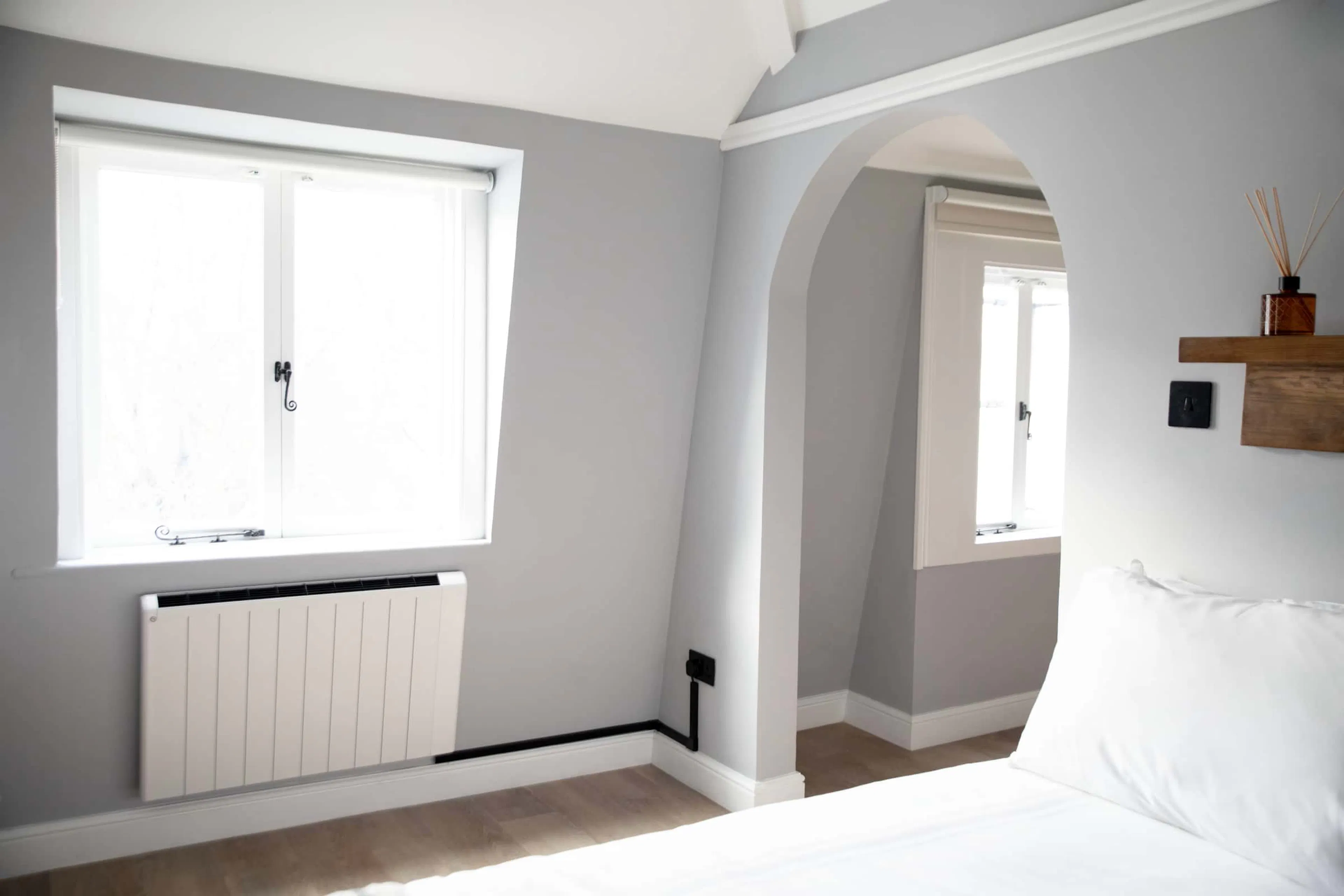 ROOM ROOM 1
