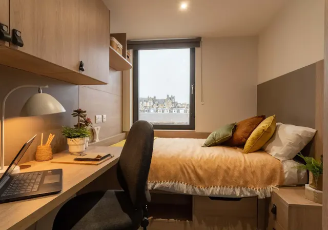 Bronze En Suite room image 2
