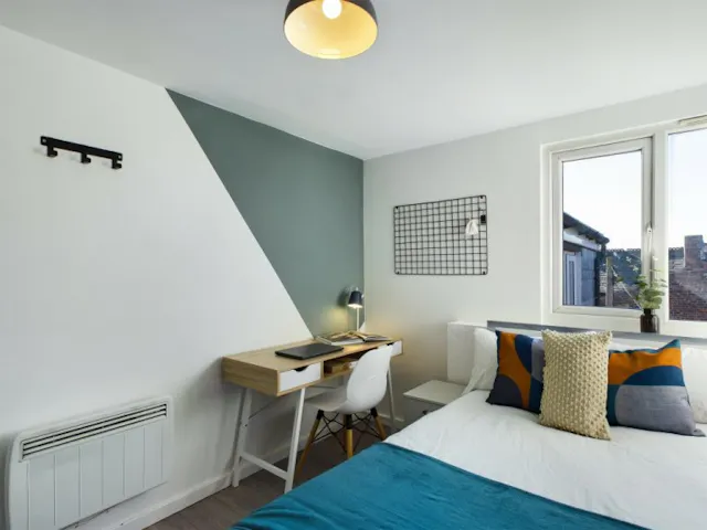 4 Bedroom House room image 2