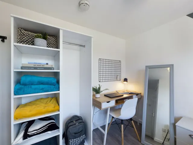 4 Bedroom House room image 3