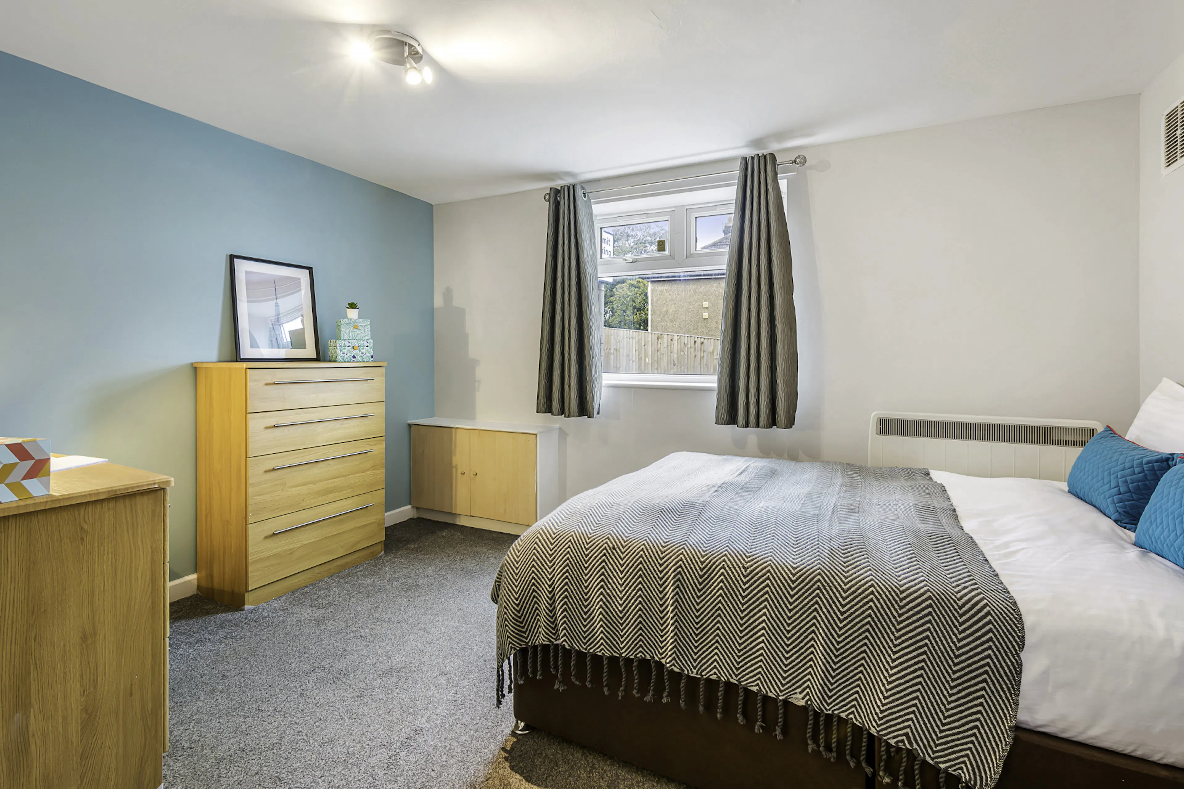 ROOM ROOM 2
