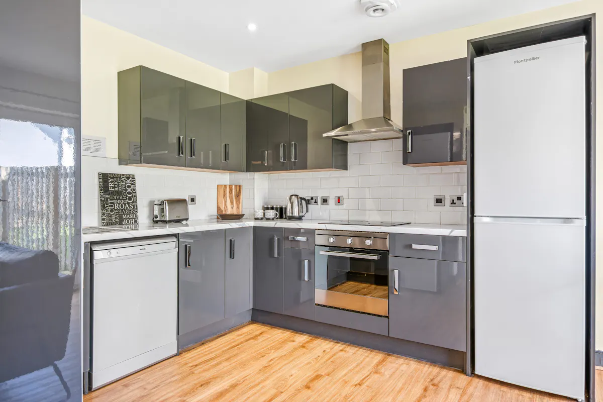 KITCHEN KITCHEN