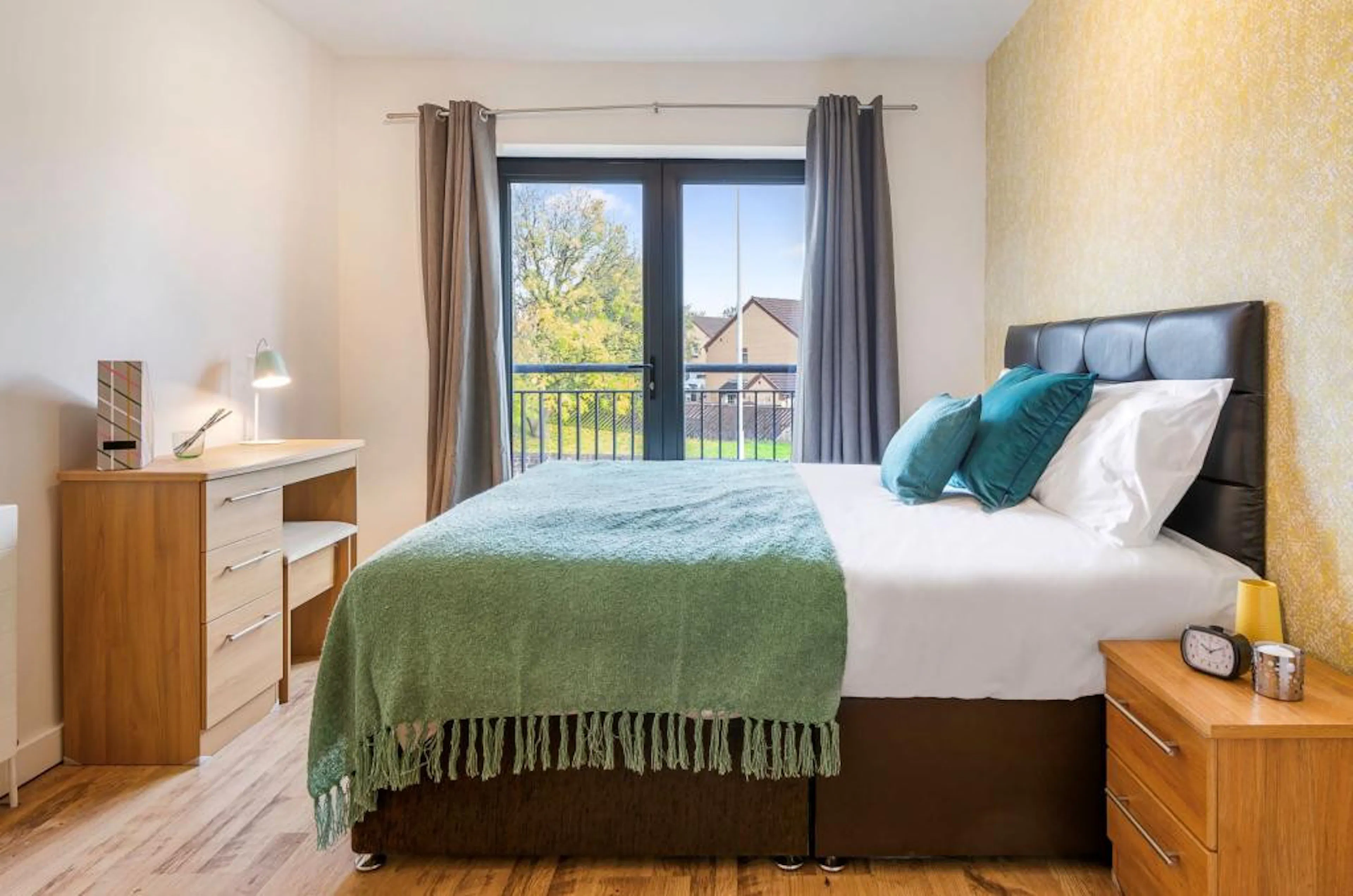 ROOM ROOM 2