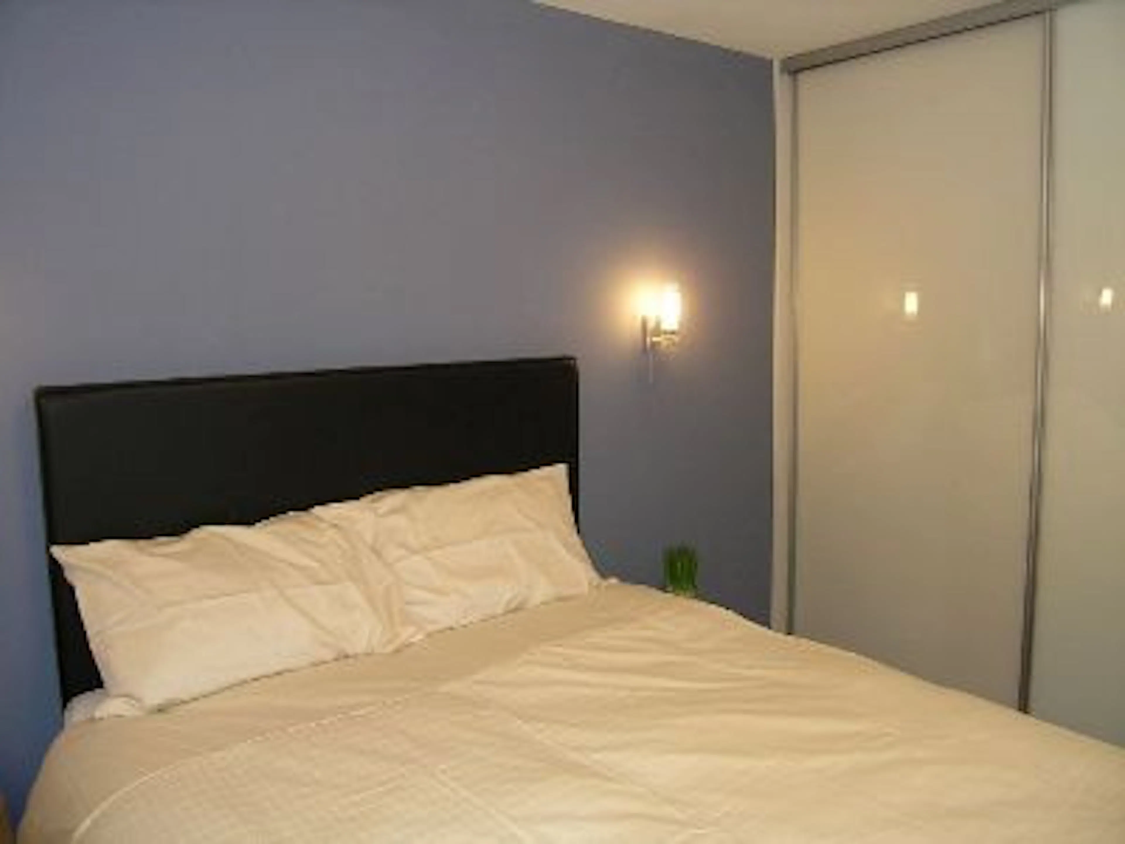 ROOM ROOM 1