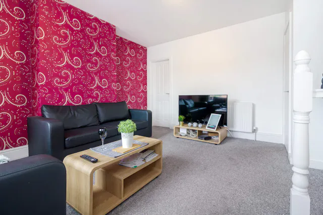 Five Bedroom room image 1