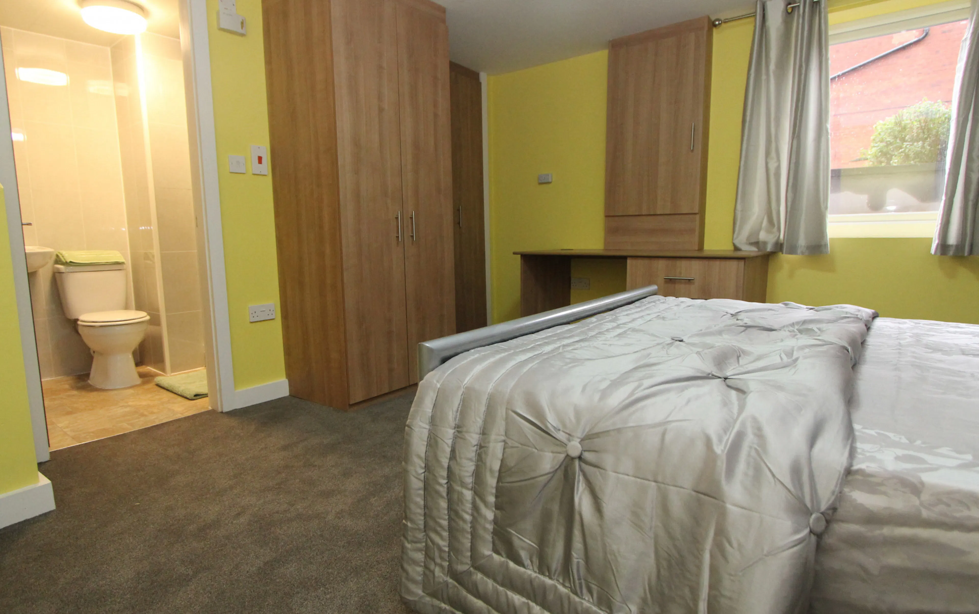 ROOM ROOM 1